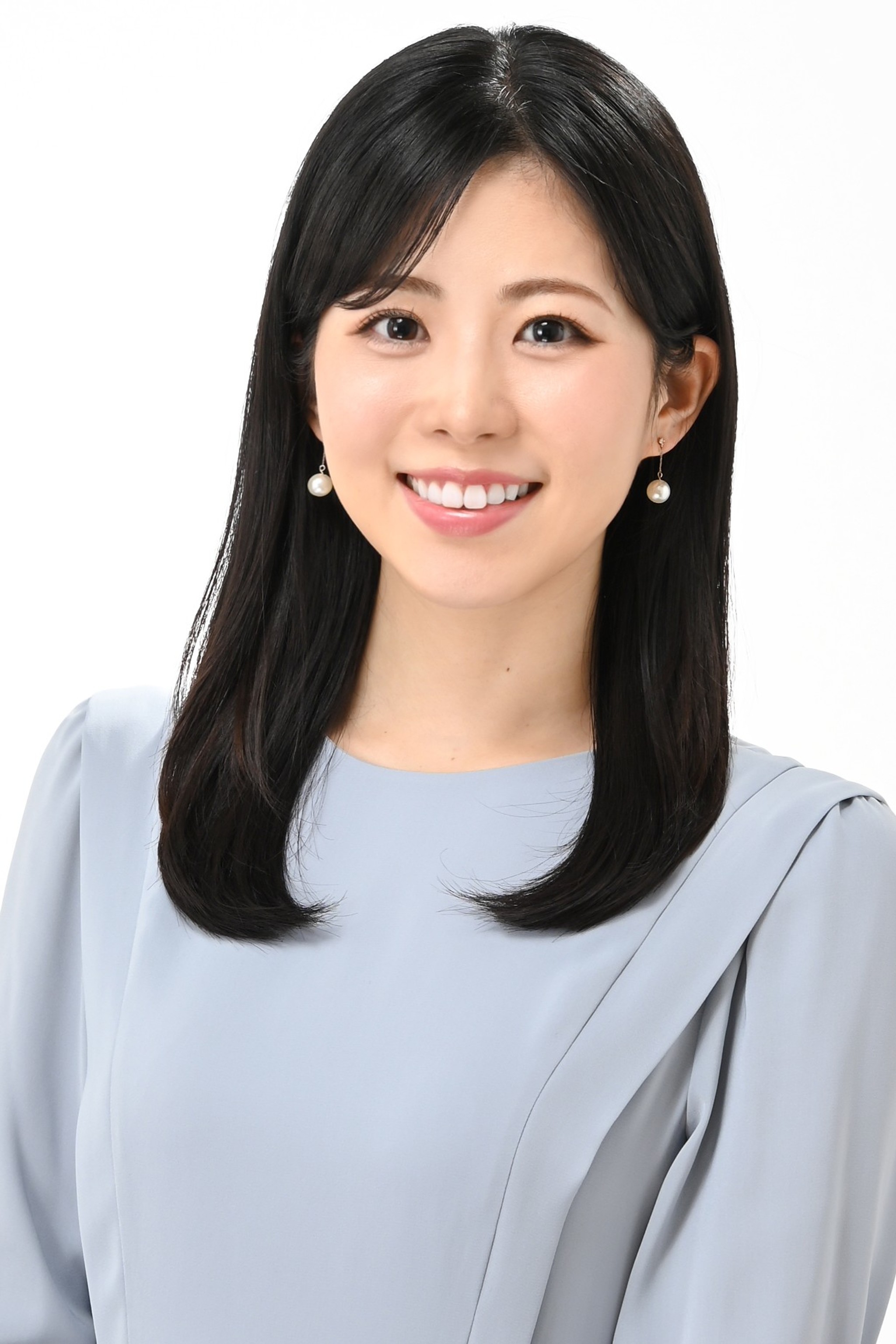 三上萌々